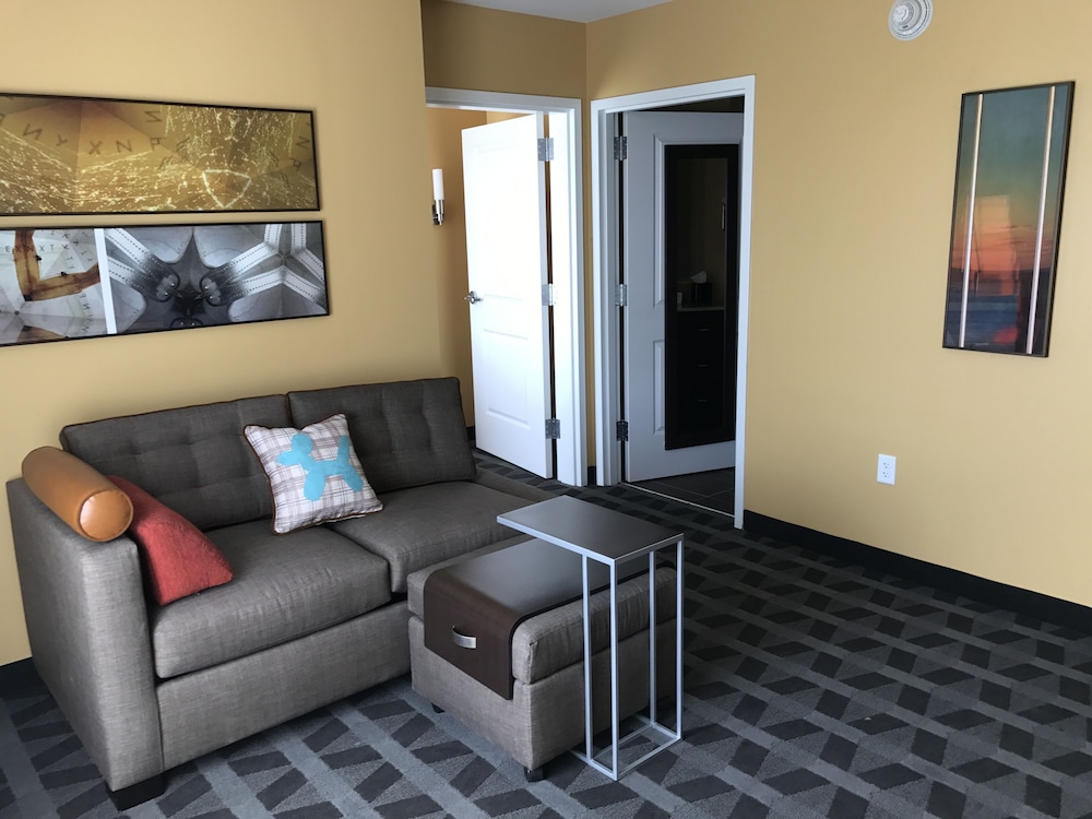 TownePlace Suites by Marriott New Hartford 29/48