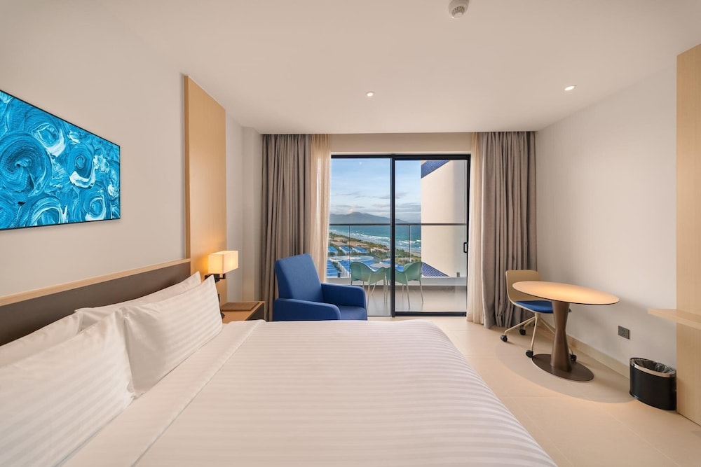 DELUXE, DOUBLE BED, SEA VIEW, BALCONY