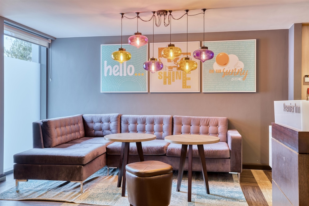 Premier Inn Milton Keynes Central (Avebury Boulevard) Hotel 28/39
