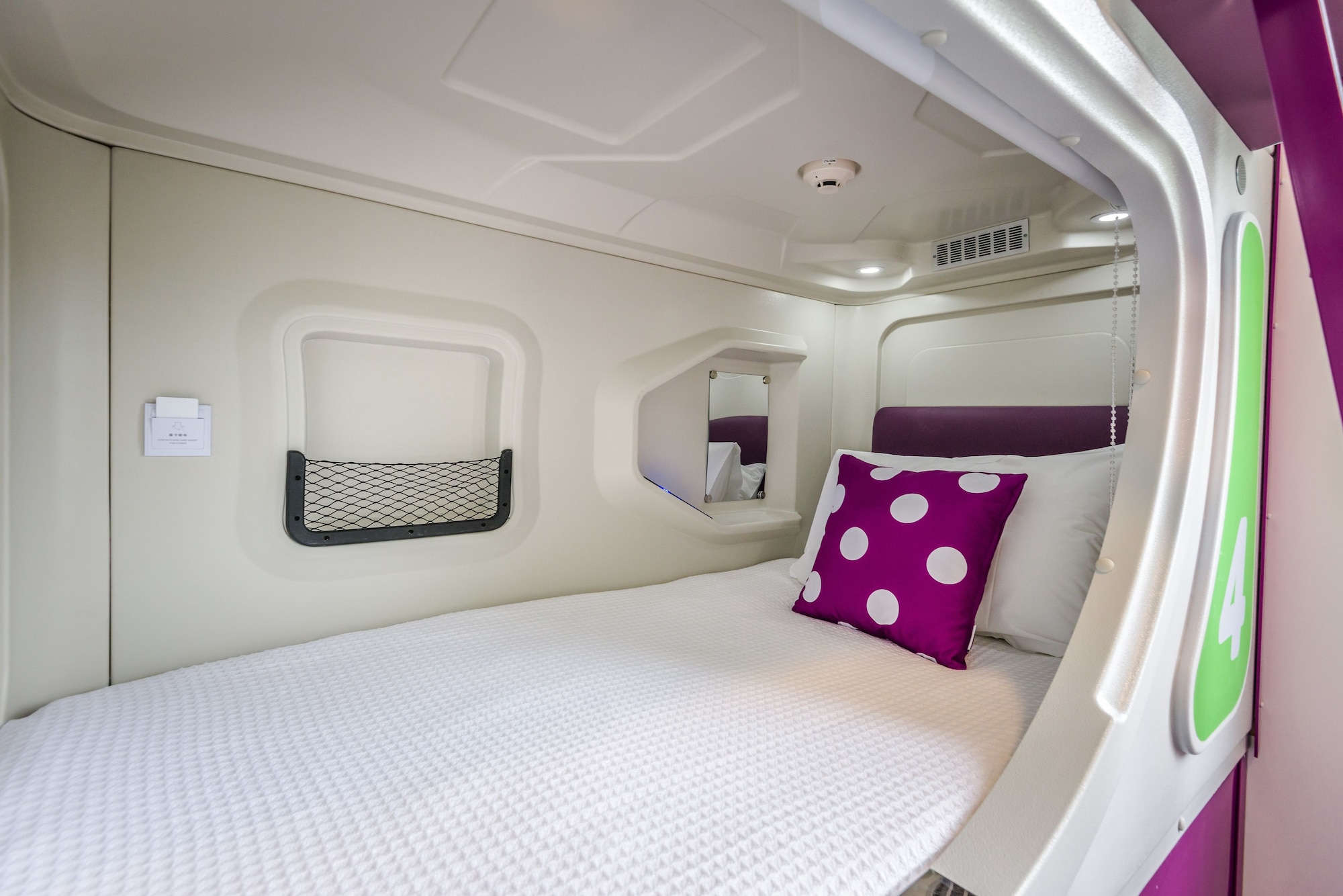 Private, 8 Pod, 8 Bunk Beds, Shared Bathroom