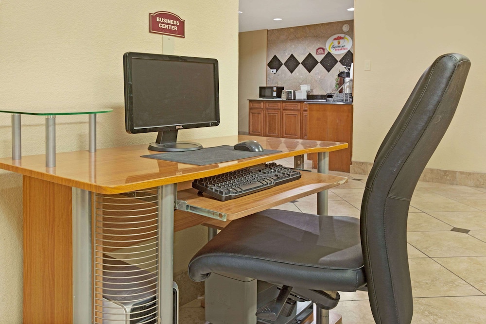 Super 8 By Wyndham Dallas East Near Fair Park Downtown 12/21