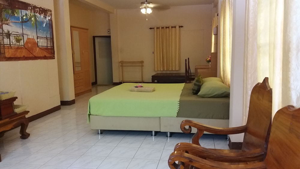 Santipran Place 44/55