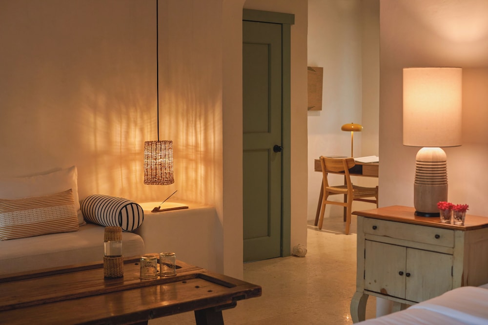 Ser Casasandra Boutique Hotel 33/78
