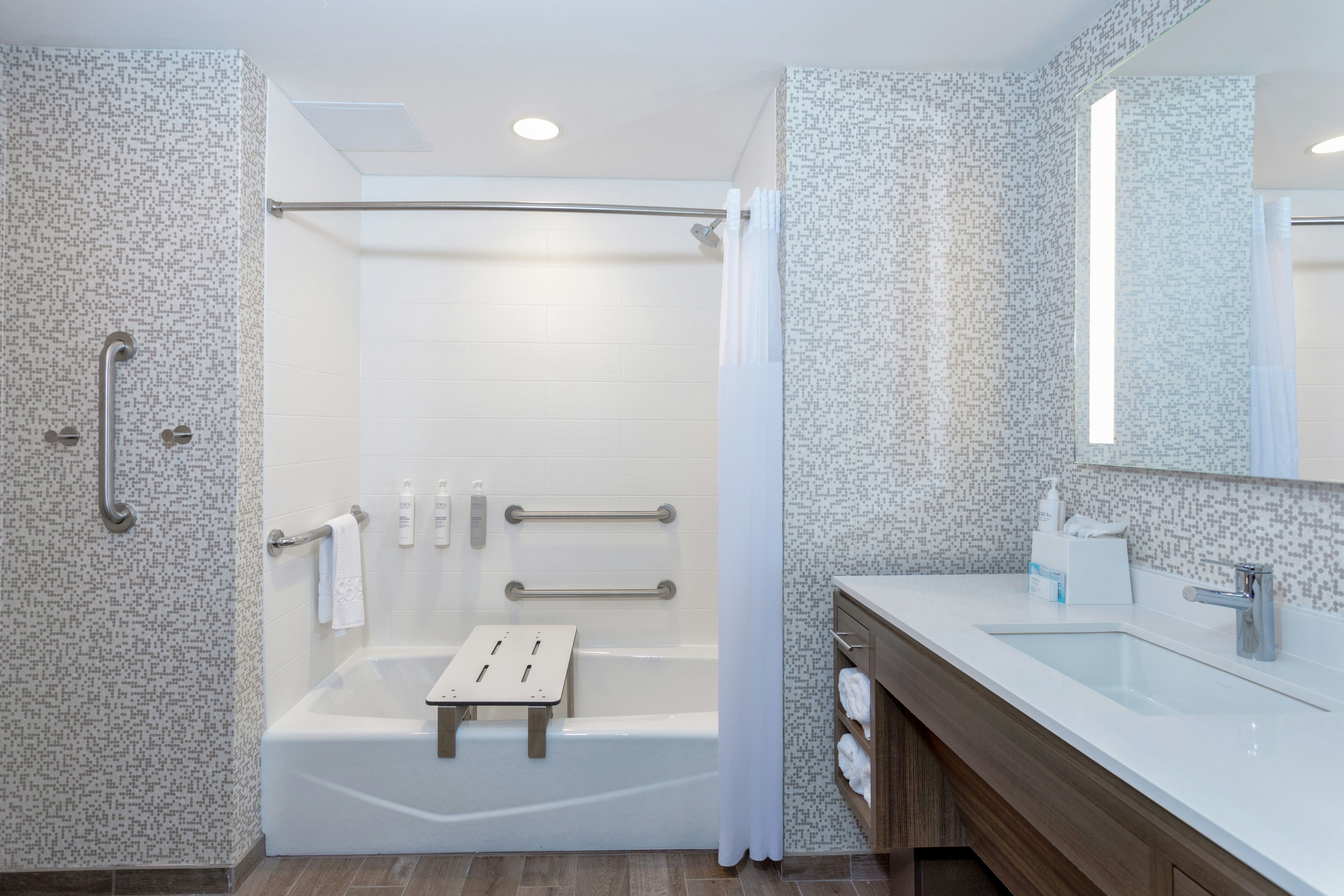 Home2 Suites by Hilton Vero Beach I-95 18/18