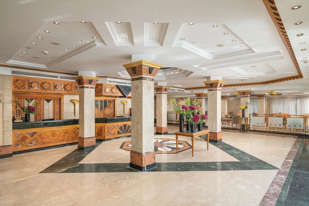 Jaz Pyramids Resort 9/50