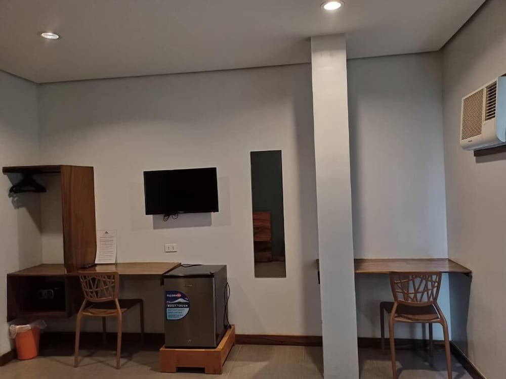 Acacia Garden Inn 57/66