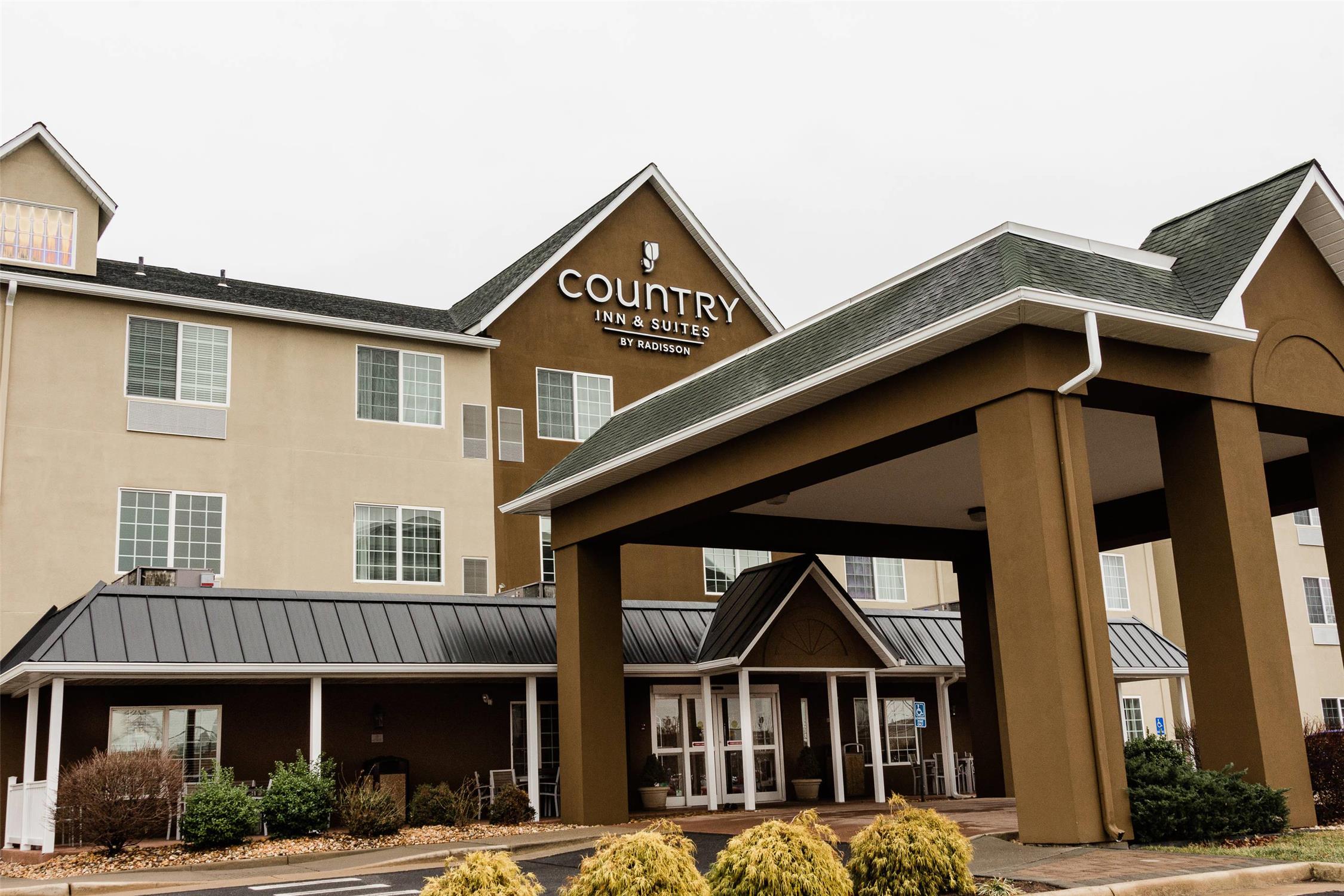 Country Inn and Suites By Radisson Winchester Va 1/27