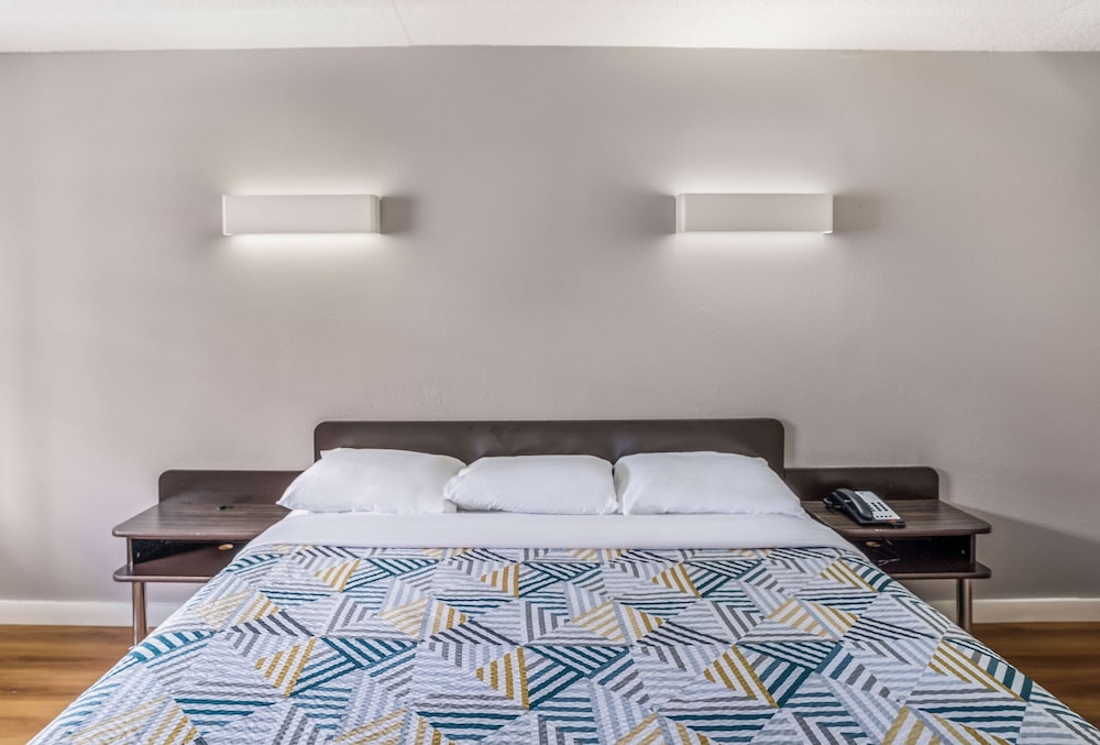 Motel6 Dallas, TX - Market Center 20/45