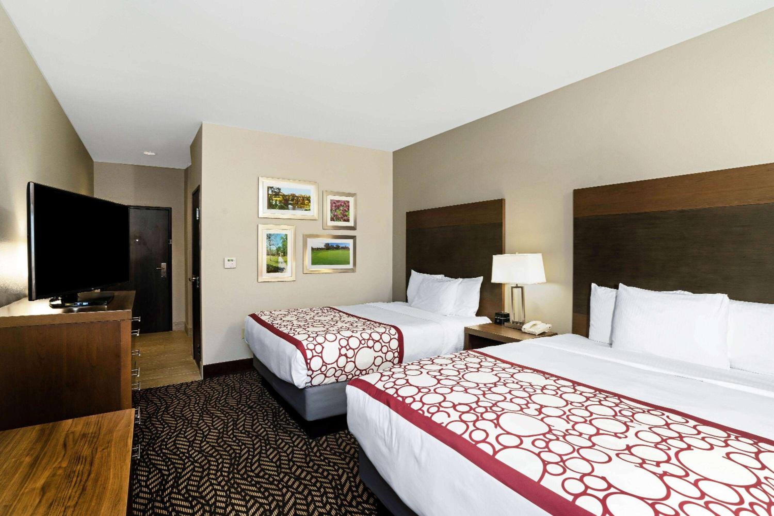 غرفة تنفيذية بسريرين كوين، La Quinta Inn And Suites By Wyndham Tuscaloosa University 2/10