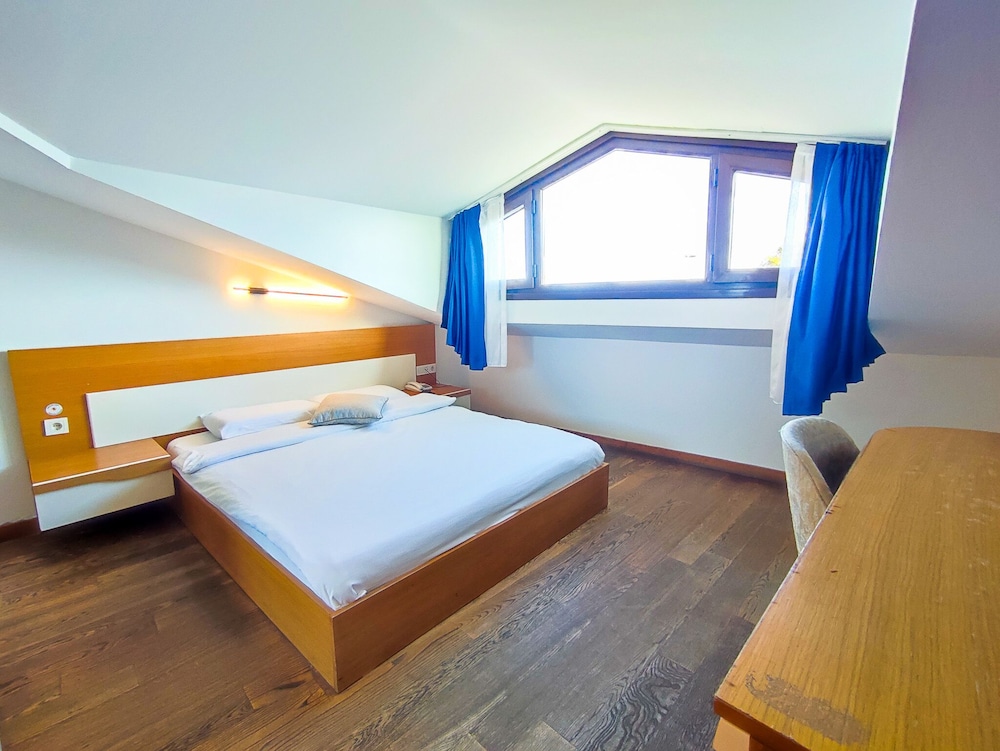 Shah Inn Hotel 13/26