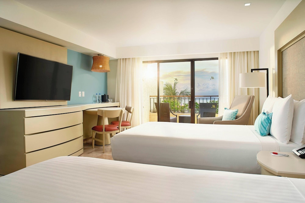 غرفة بانورامية بسريرين مزدوجين بإطلالة على البحر بشرفة، Marriott Puerto Vallarta Resort and Spa (ex Casa Magna Marriott Puerto Vallarta Resort and Spa) 2/10