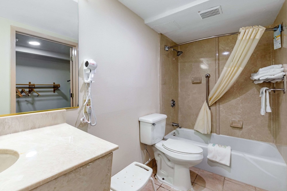 Quality Inn Tyler - Lindale 13/27