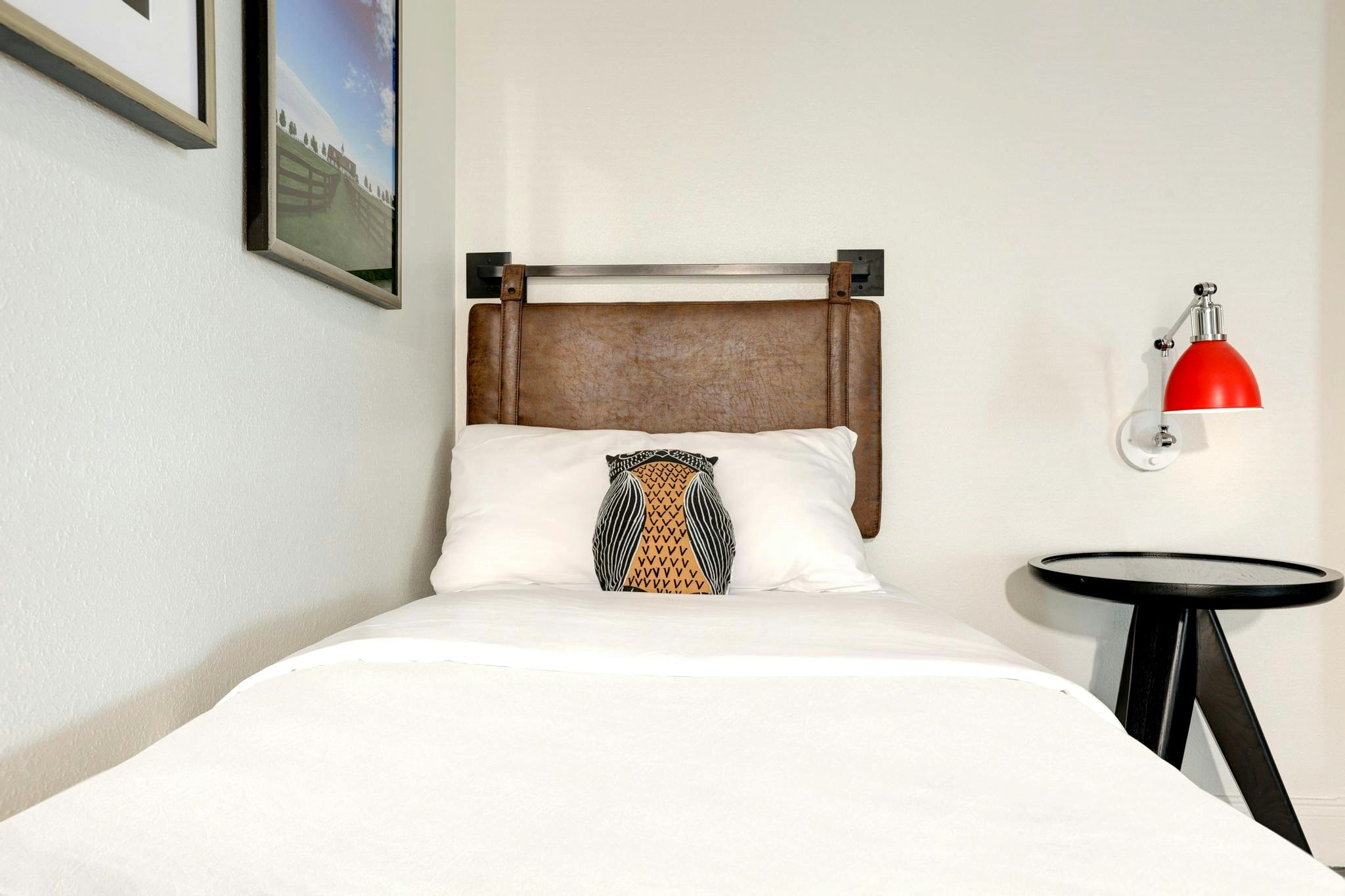 Elwood Hotel and Suites 14/28