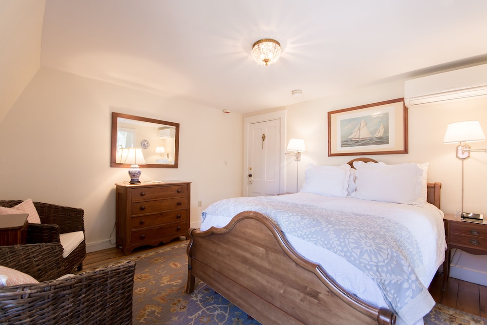 Marshall Slocum Inn 14/44