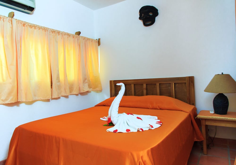 Residencia Del Paseo 35/62