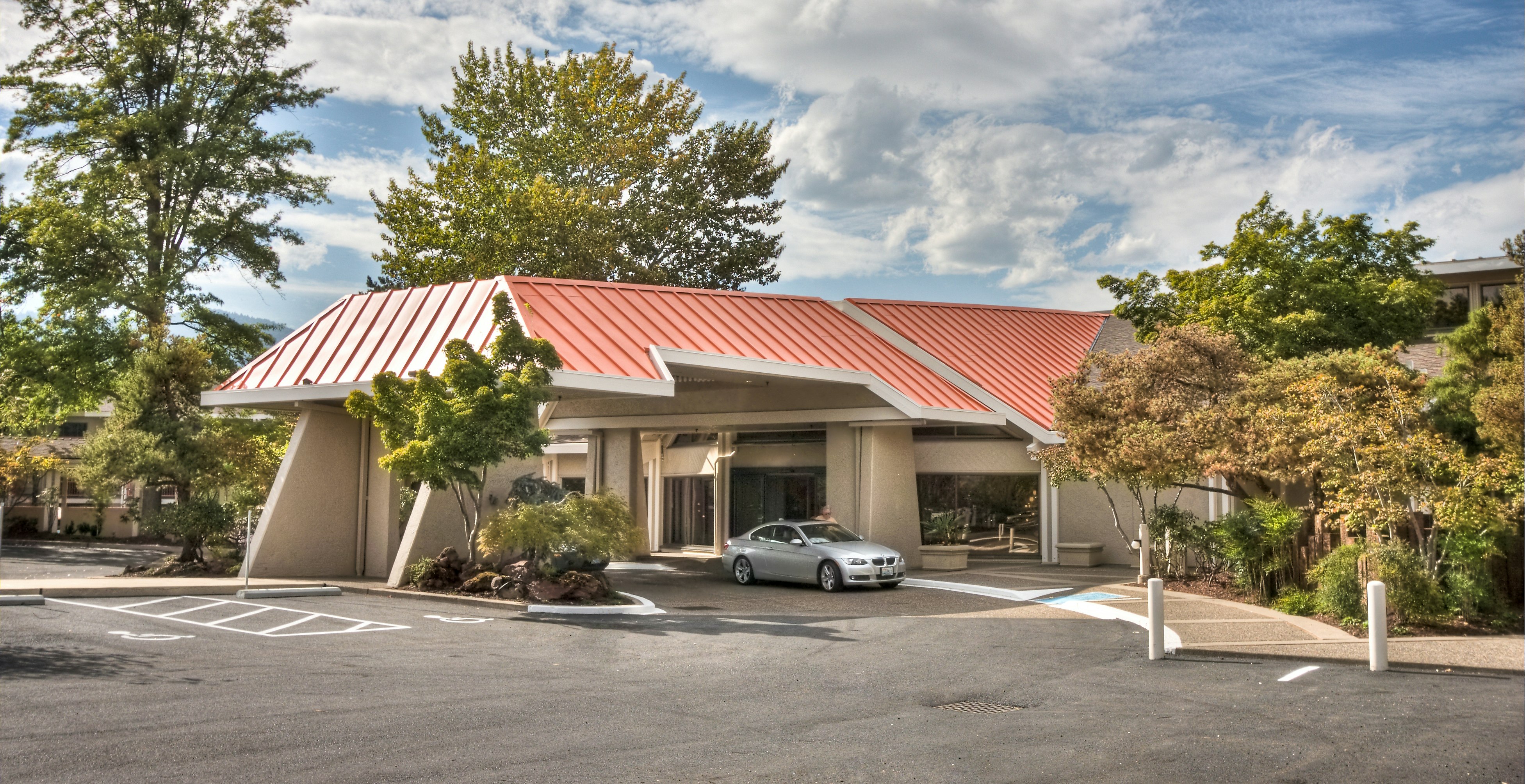 Ashland Hills Hotel Suites 41/51