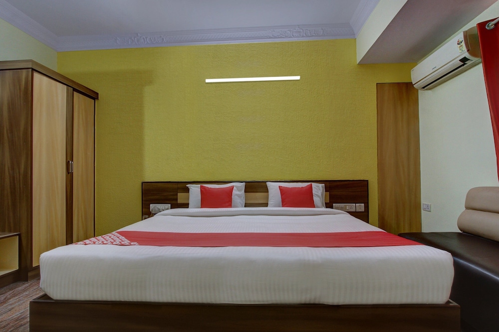 Oyo 24259 Hotel Blue Inn 13/35