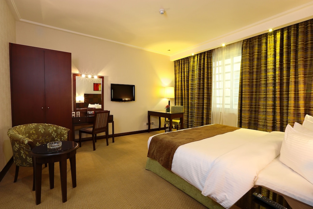 Ayass Hotel 20/74