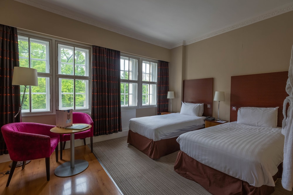 The Angel Hotel Cardiff 21/60