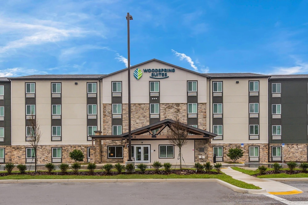 WoodSpring Suites Tampa Airport North Veterans Expressway 9/40