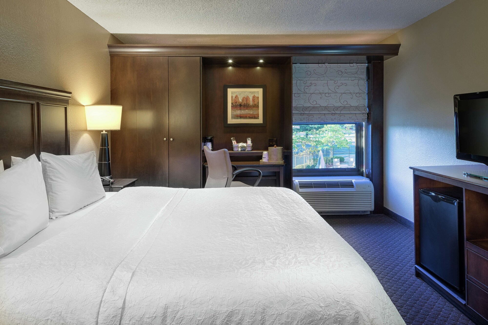 ROOM, KING BED