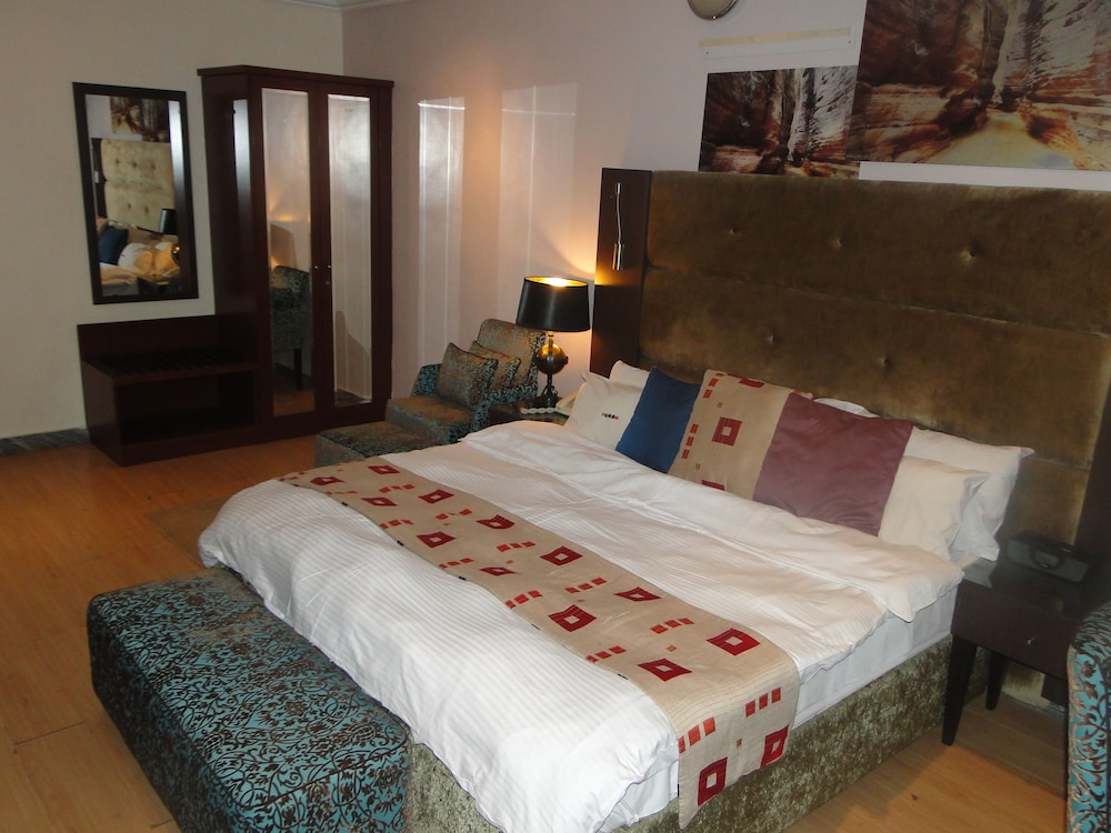 Capital Inn Ibadan 20/58