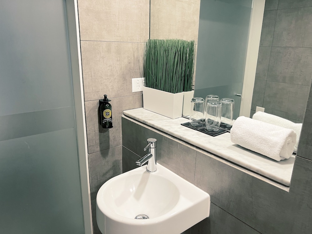 Sydney Boutique Hotel 55/56