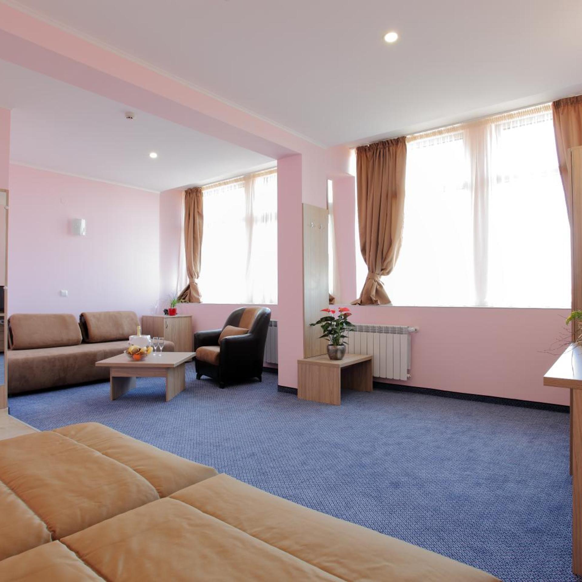 Teodora Palace 23/50