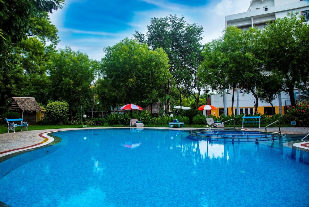 Fortune Pandiyan Hotel 41/50