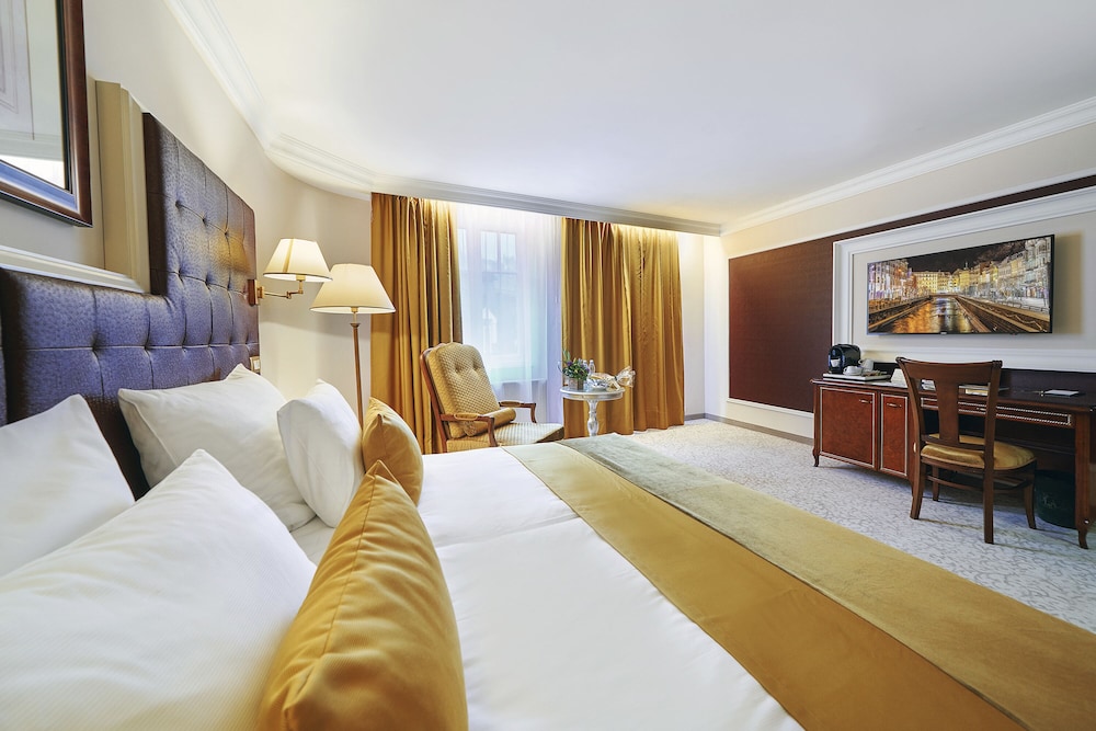 ELITE, KING BED