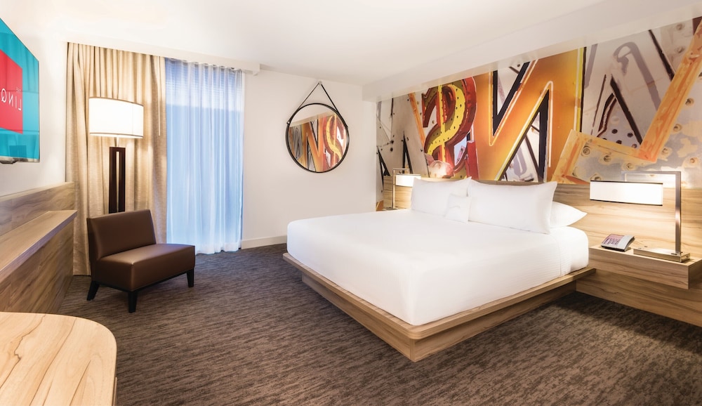 The LINQ Hotel & Casino - A Caesars Rewards Destination 18/54