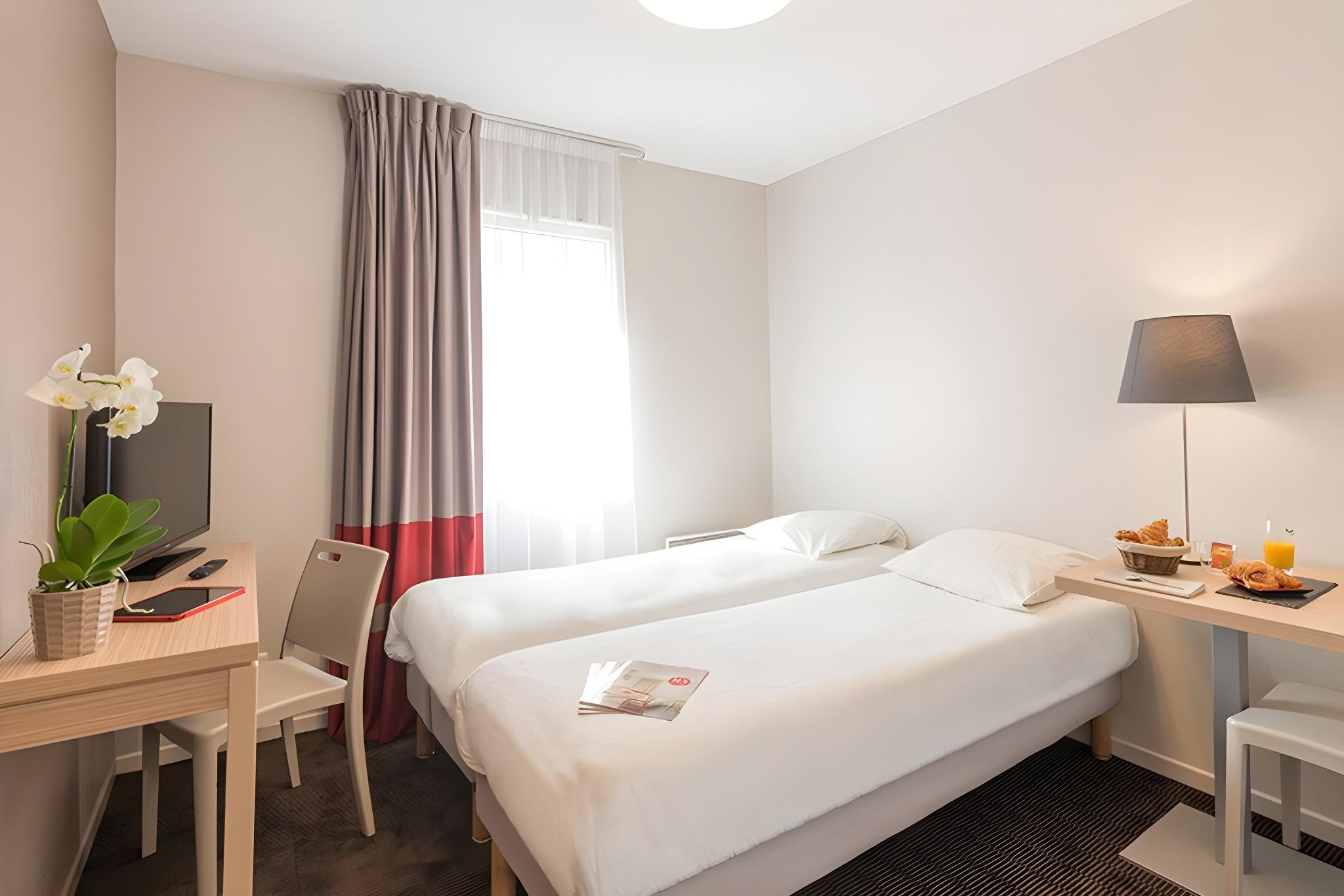 1 Bedroom, Superior, Apartment, Double and Twin Beds 2/2
