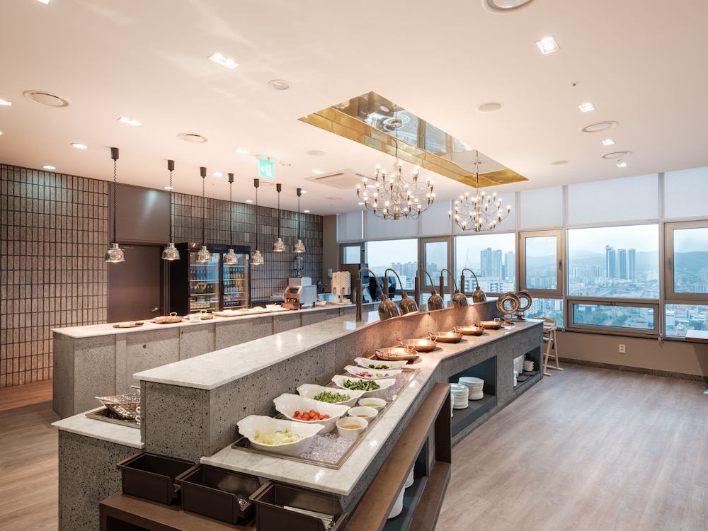 Ramada Encore by Wyndham CheonAn 16/50