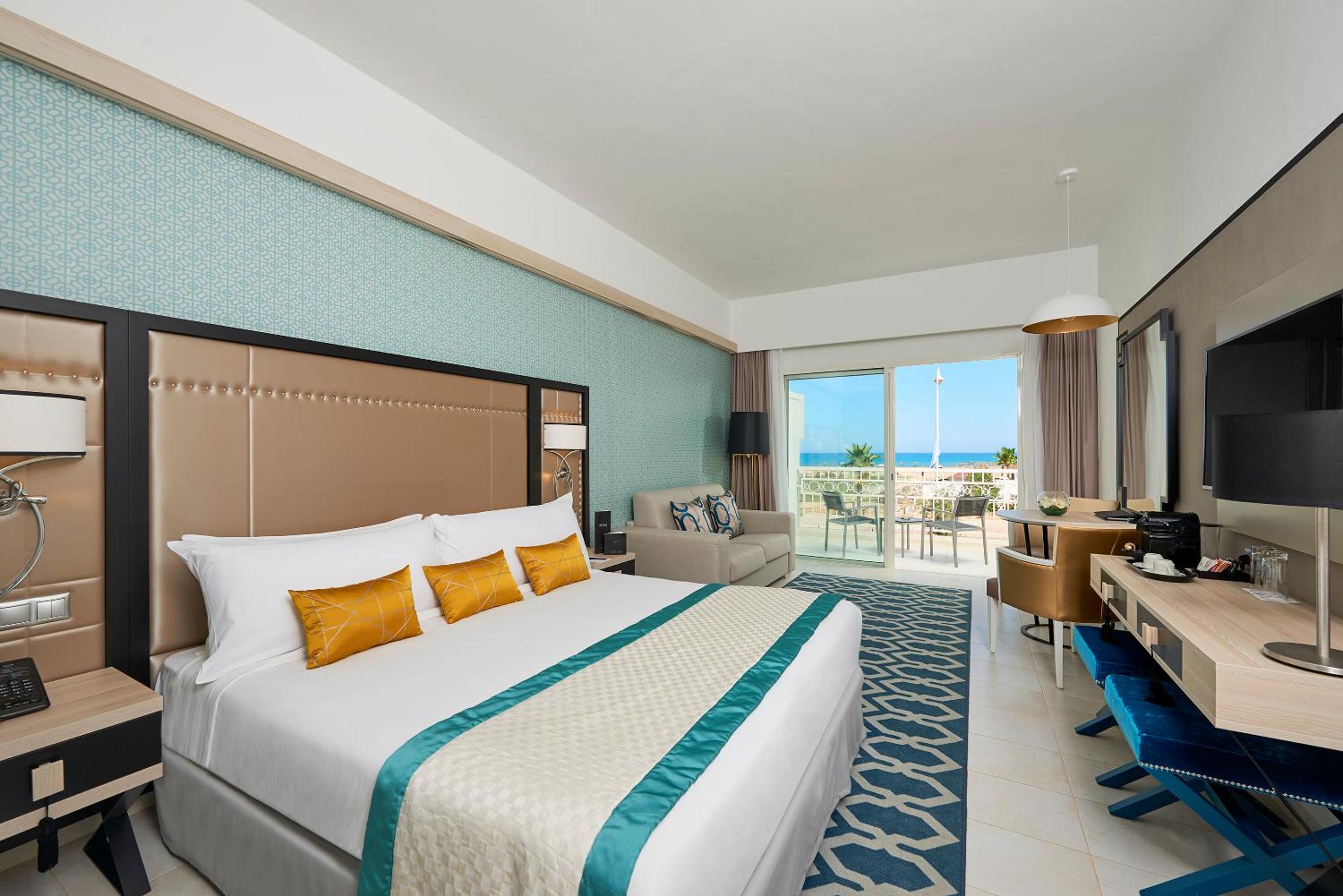 Executive, Beach Front, Lounge Access، Radisson Blu Resort Saidia Beach 5/10