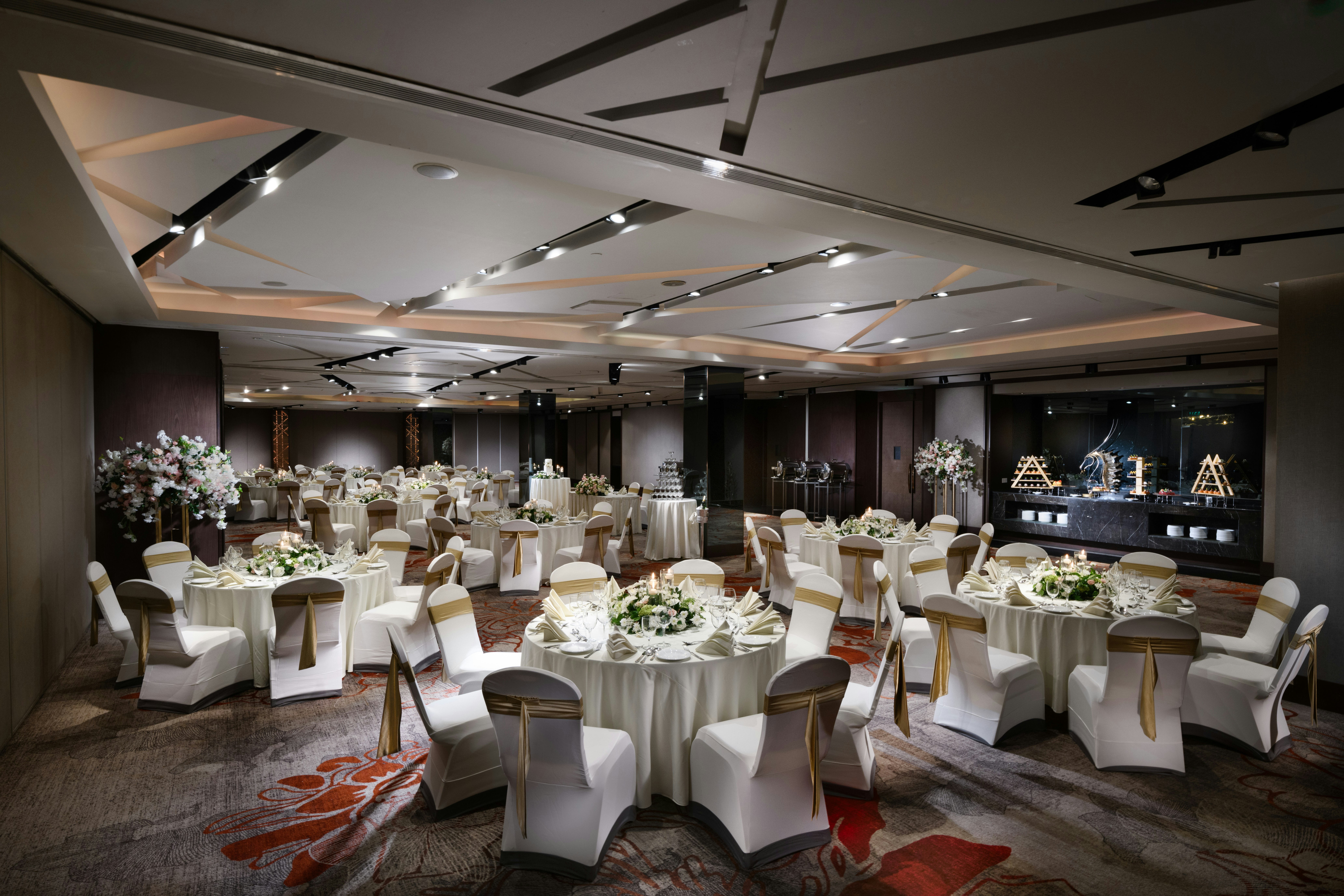 Hilton Colombo Residence 77/83