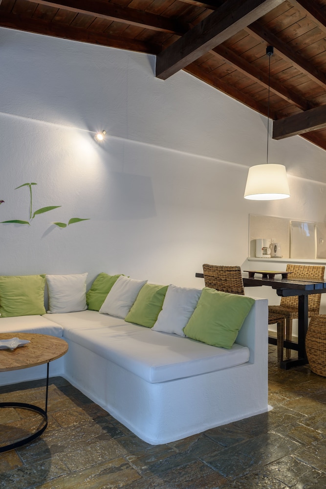 Skiathos Holidays Hotel 14/63