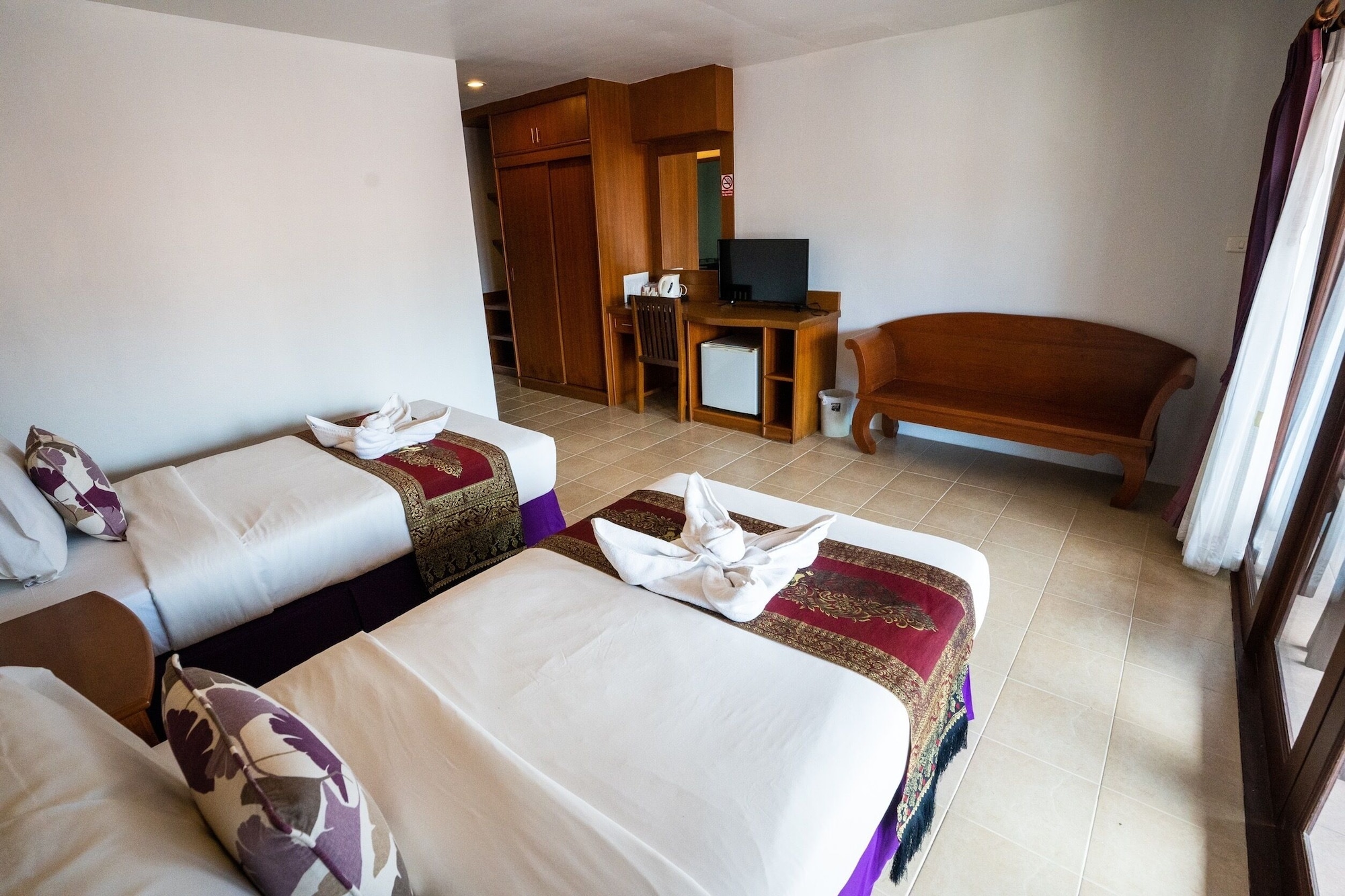 STANDARD, DOUBLE OR TWIN BED