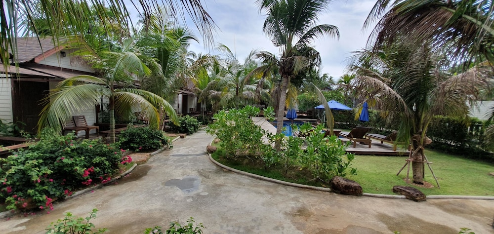 Isle Beach Resort 46/65