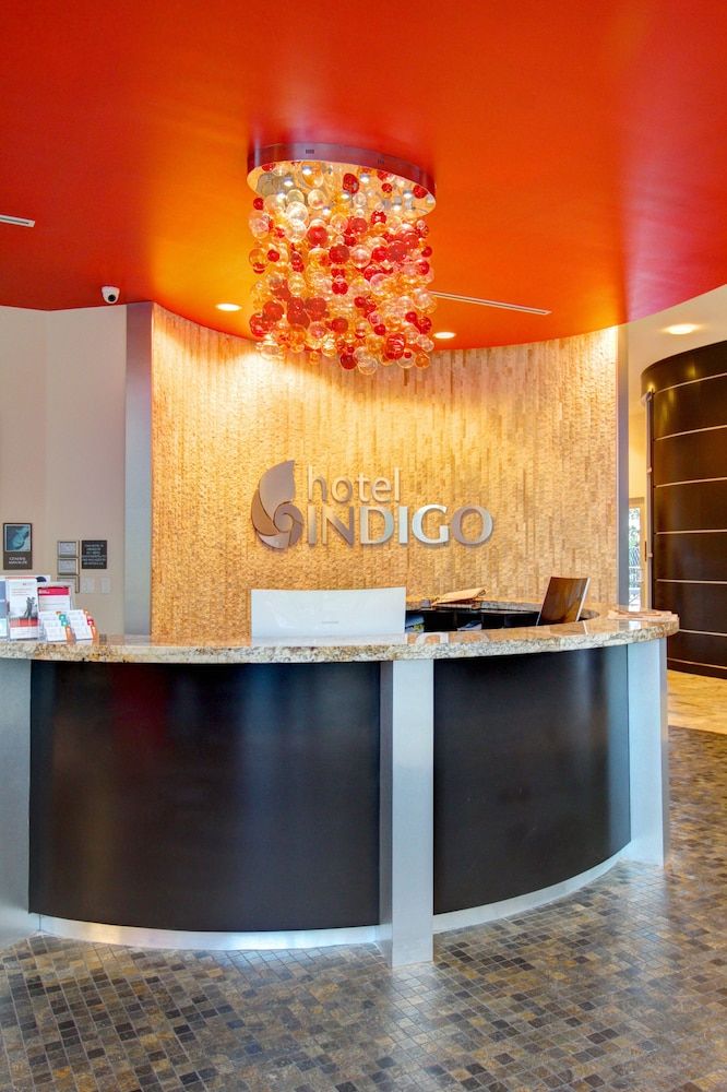 Hotel Indigo Waco Baylor 7/76