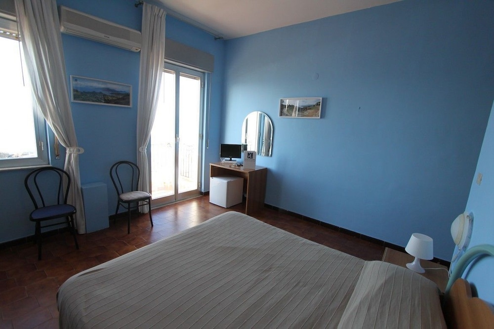 Hotel La Scogliera 5/22