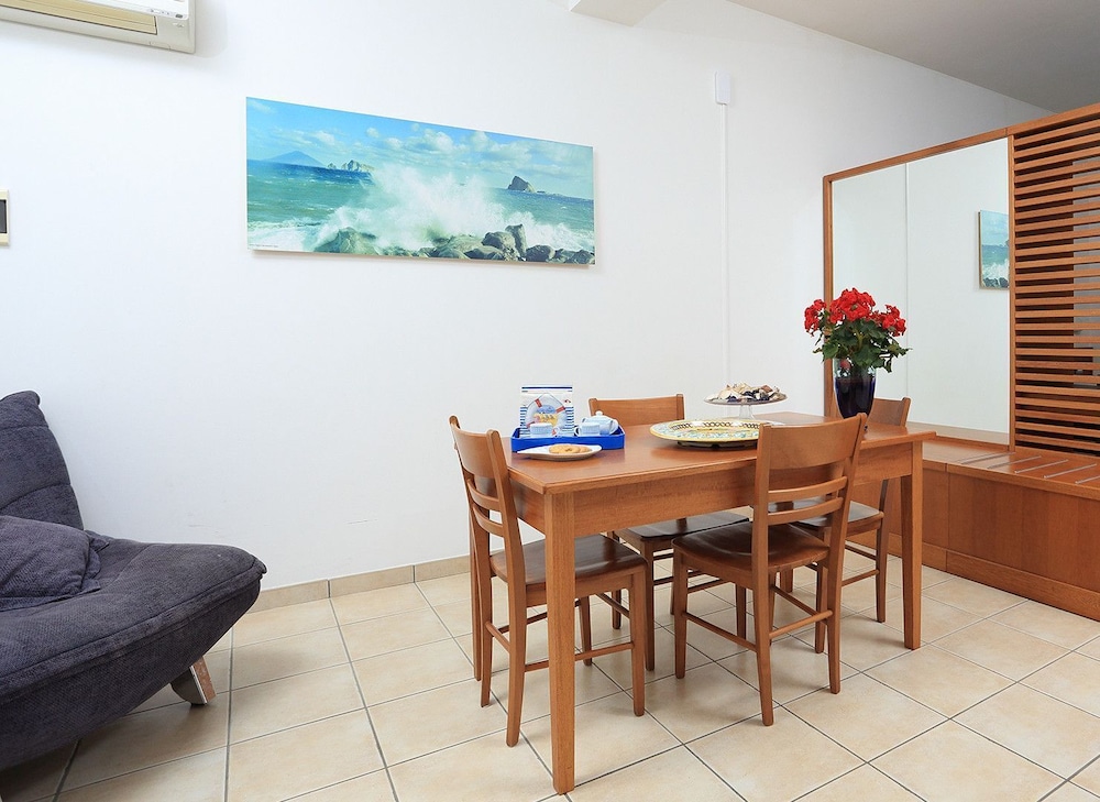 NETTUNO RESORT 6/41