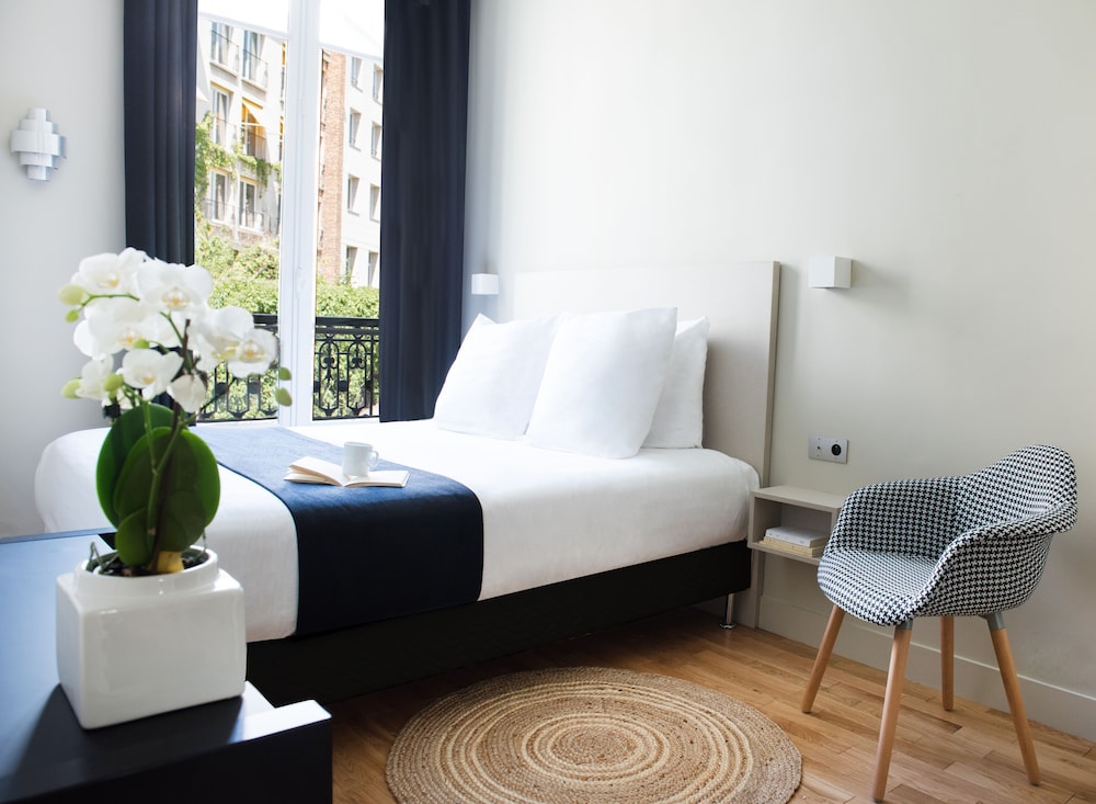 Suites Et Hotel Helzear Etoile 7/56