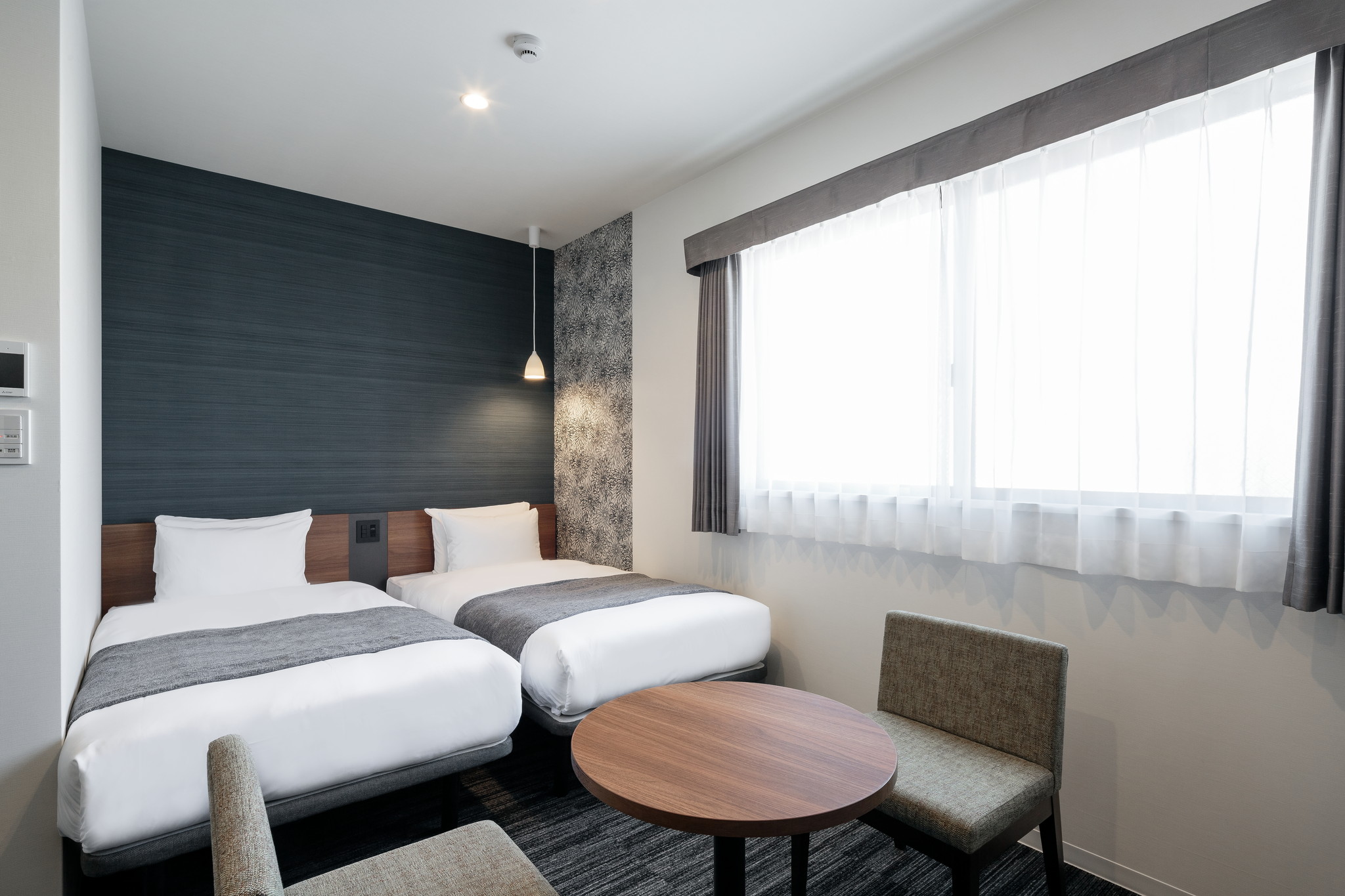 Standard, Twin Beds