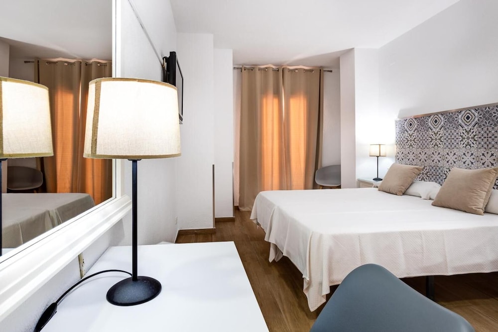 Madrid Hotel 46/73