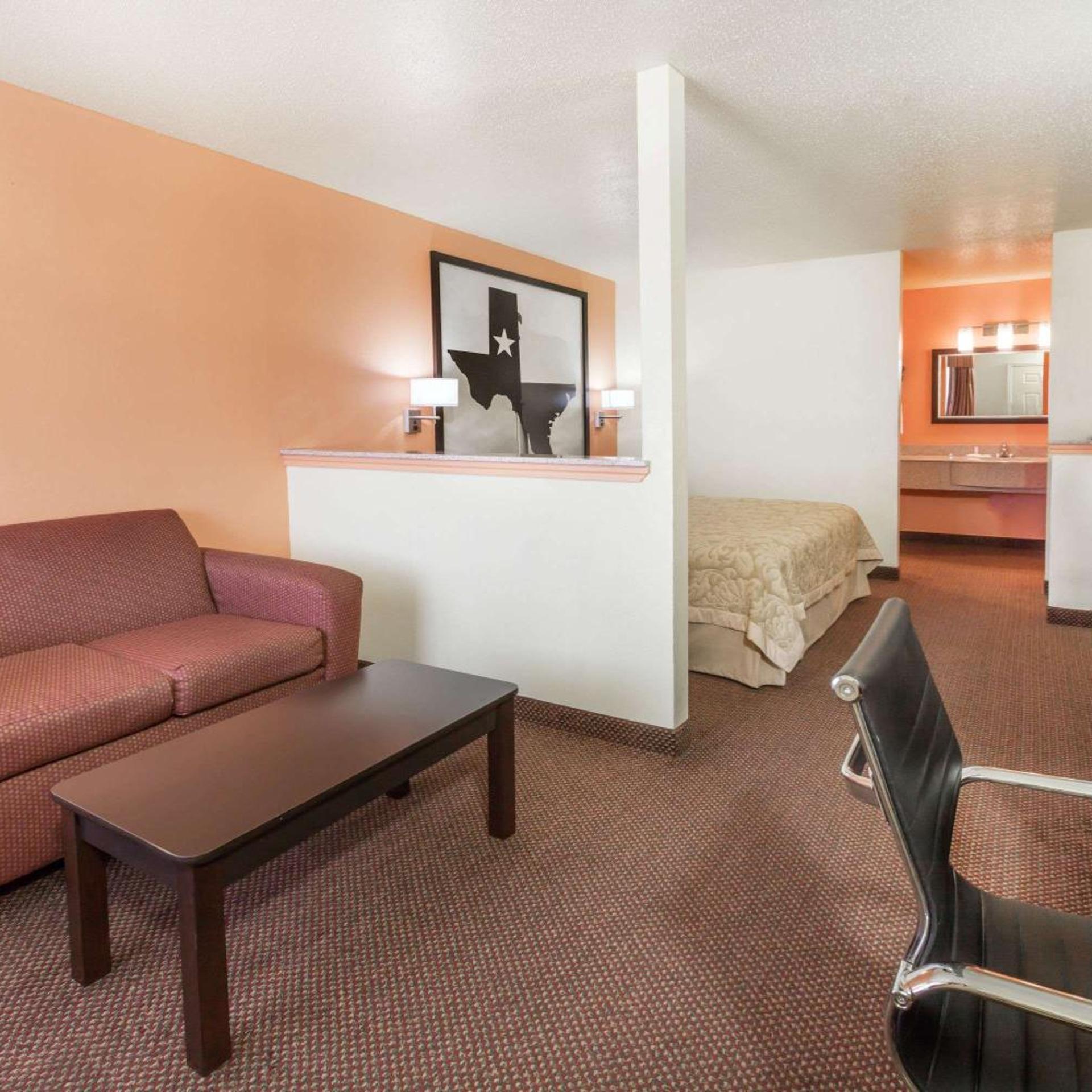 Premier Inn Palestine 24/31