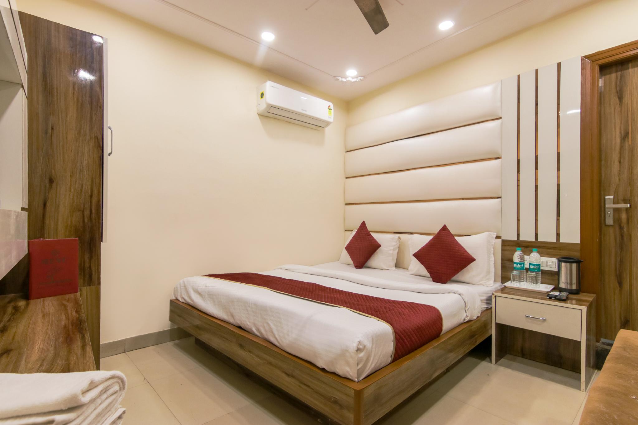 Hotel Star Palace Paharganj 33/63