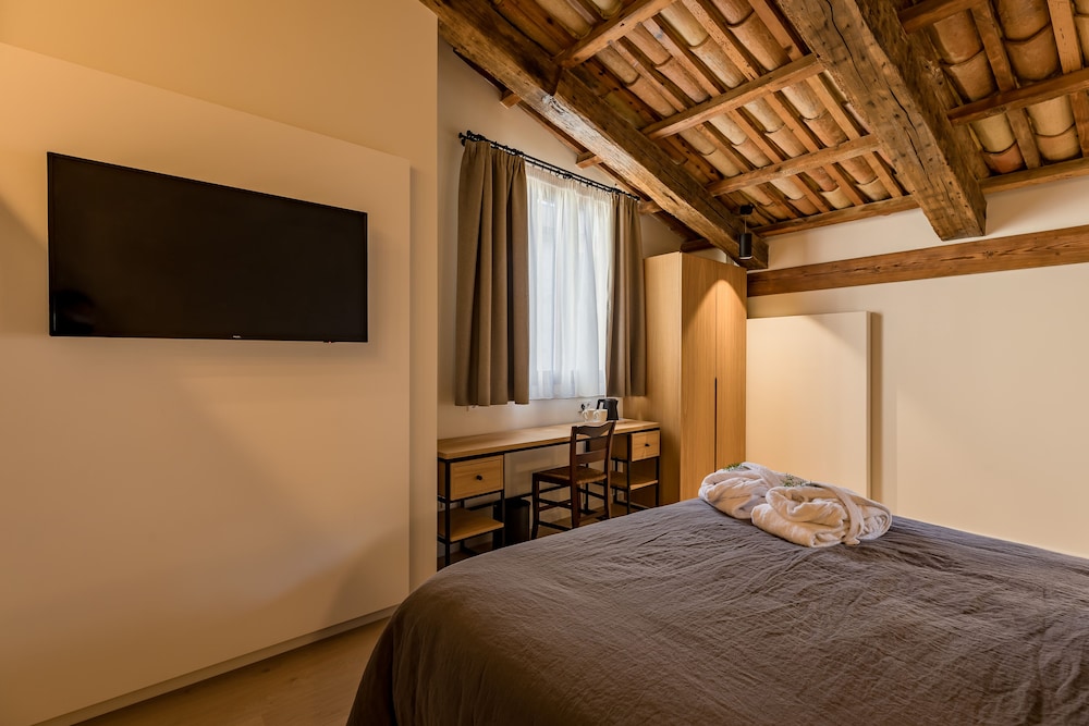 Hotel Can Cirera 12/50