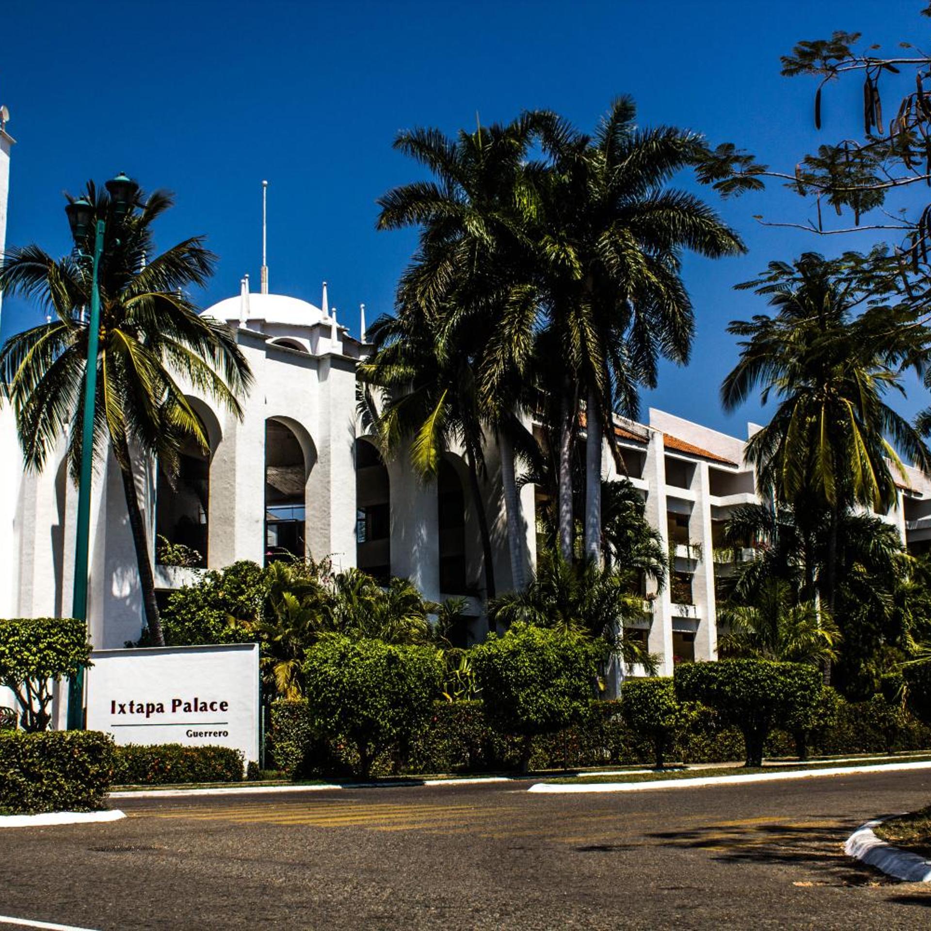 Ixtapa Palace Resort 36/47
