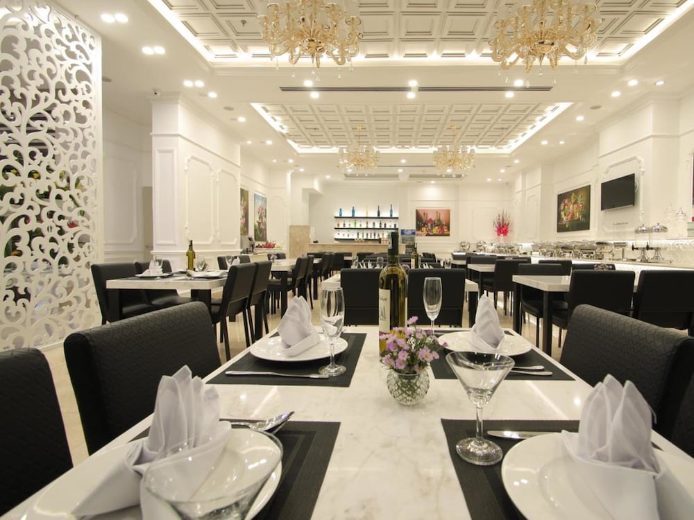 Acnos Grand Hotel 28/33