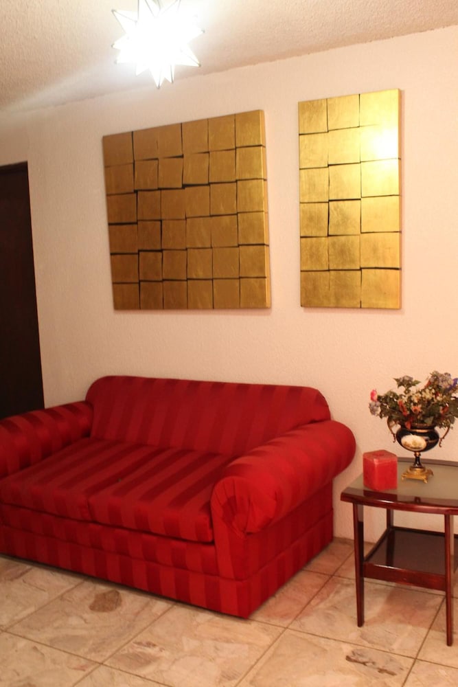 Hostal La Encantada 19/28